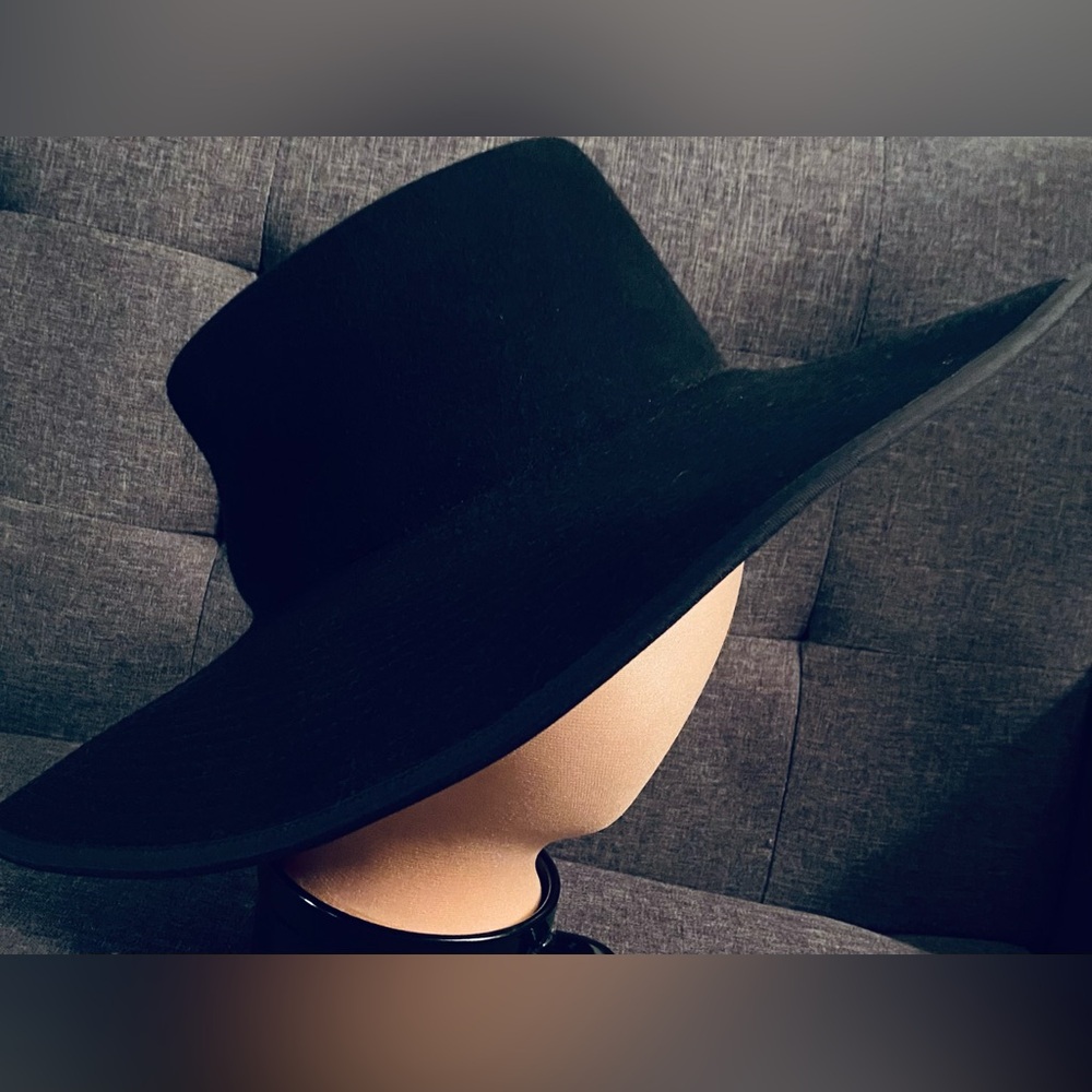 NWOB WOOL RED BOTTOM Wide-Brim Hat